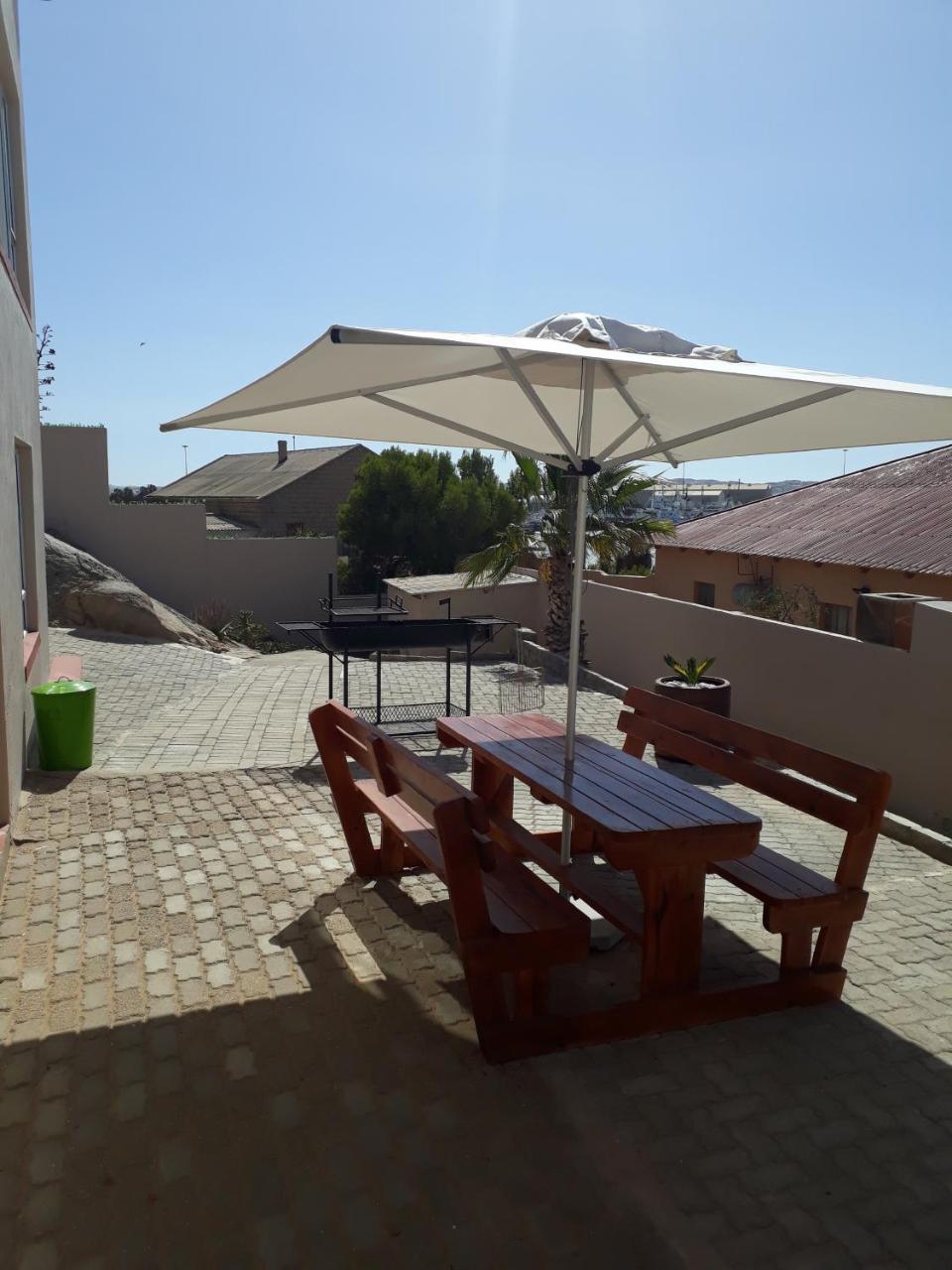 Starfish Guesthouse Lüderitz Екстериор снимка