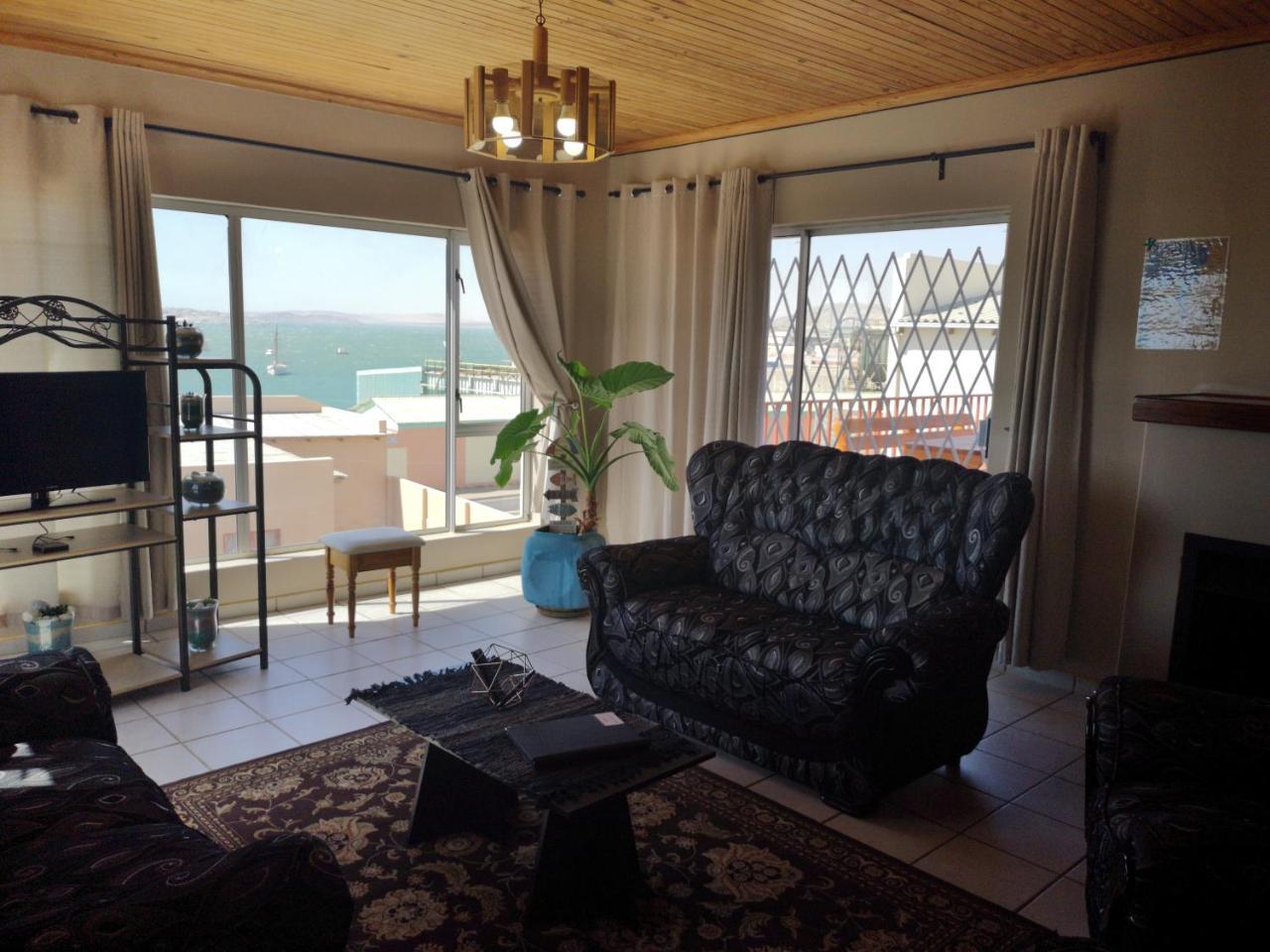 Starfish Guesthouse Lüderitz Екстериор снимка