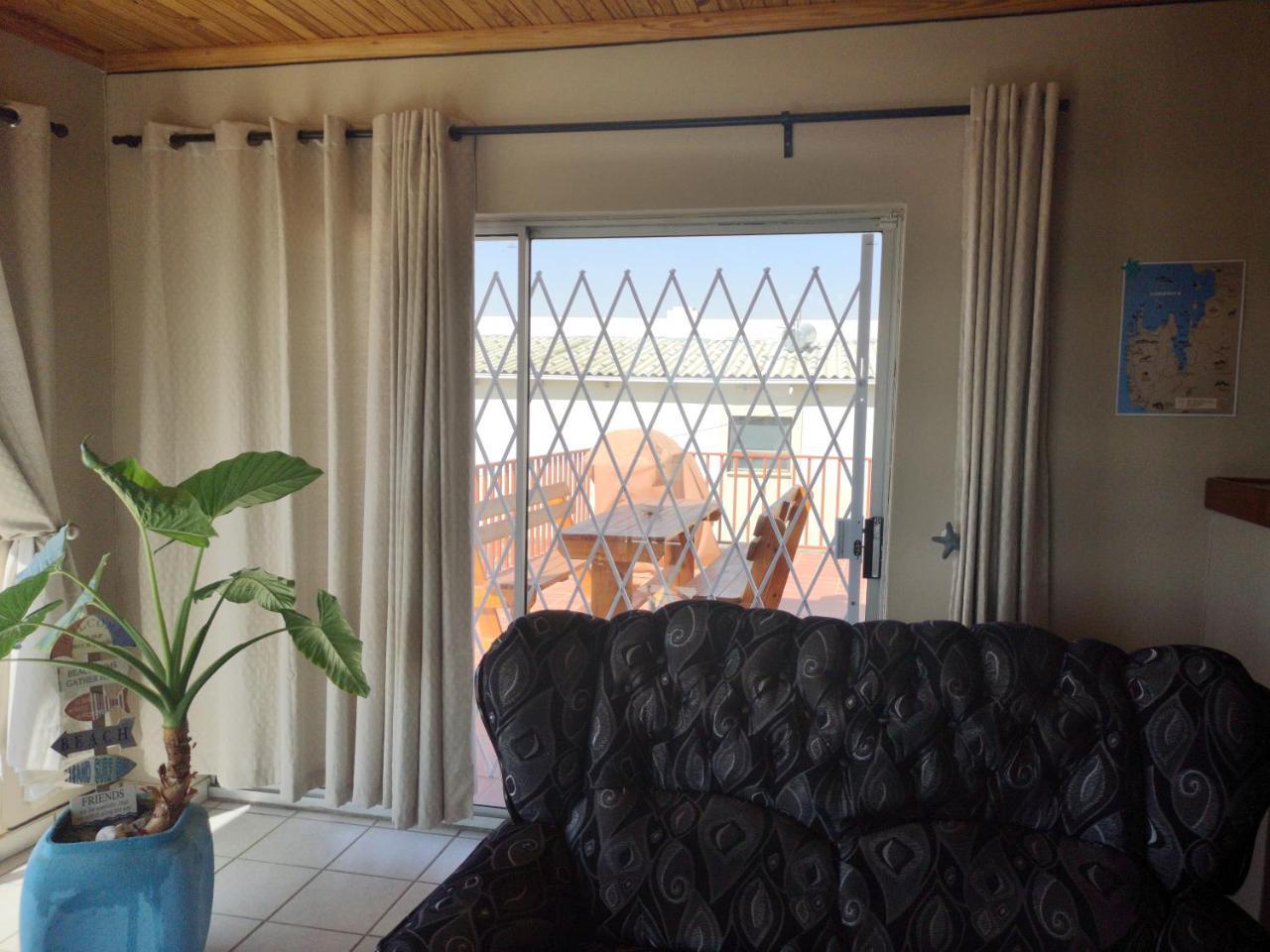 Starfish Guesthouse Lüderitz Екстериор снимка
